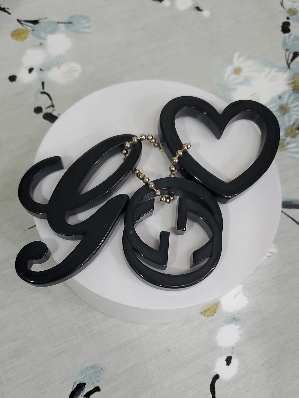Origunal Gucci Large Bag Black Logo & Heart Keychain Charm Trio